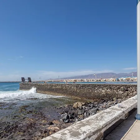 Lightbooking Con Terraza En Playa De Arinaga * Agüimes